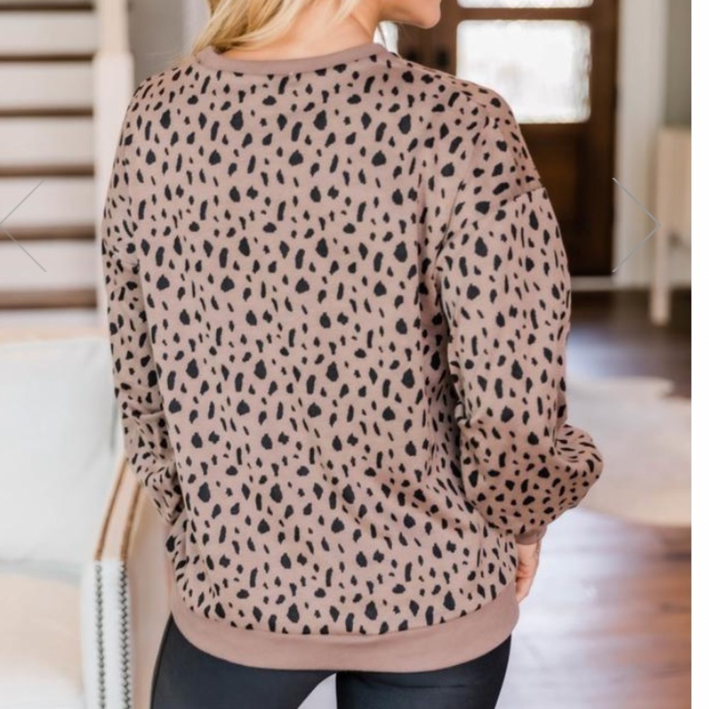 💕Leopard Pullover Small - Picture 2 of 10